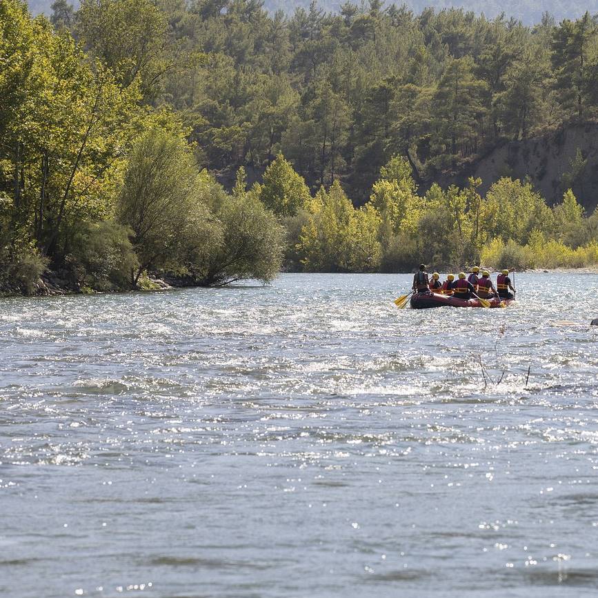 Experiență Rafting Cadou - Rafting pe Buzau, pentru 3 persoane, smartexperience.ro