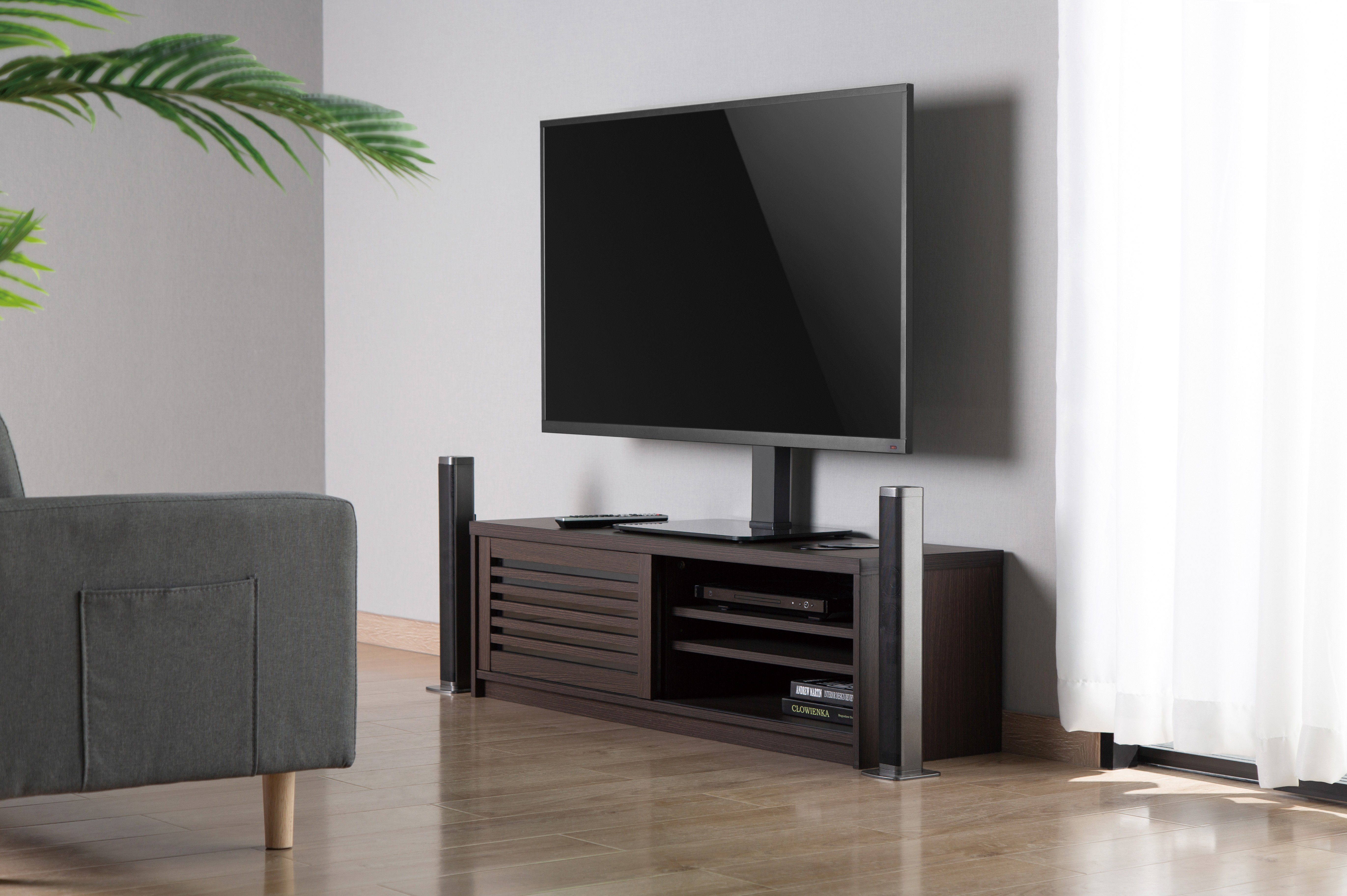 Suport TV Nexio NX-LDT03-23M in utilizare